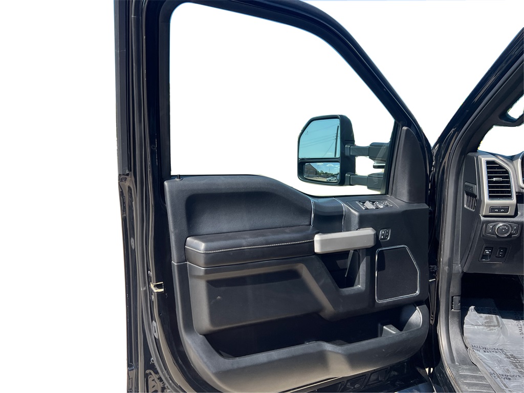 2018 Ford F-150 Lariat photo 19