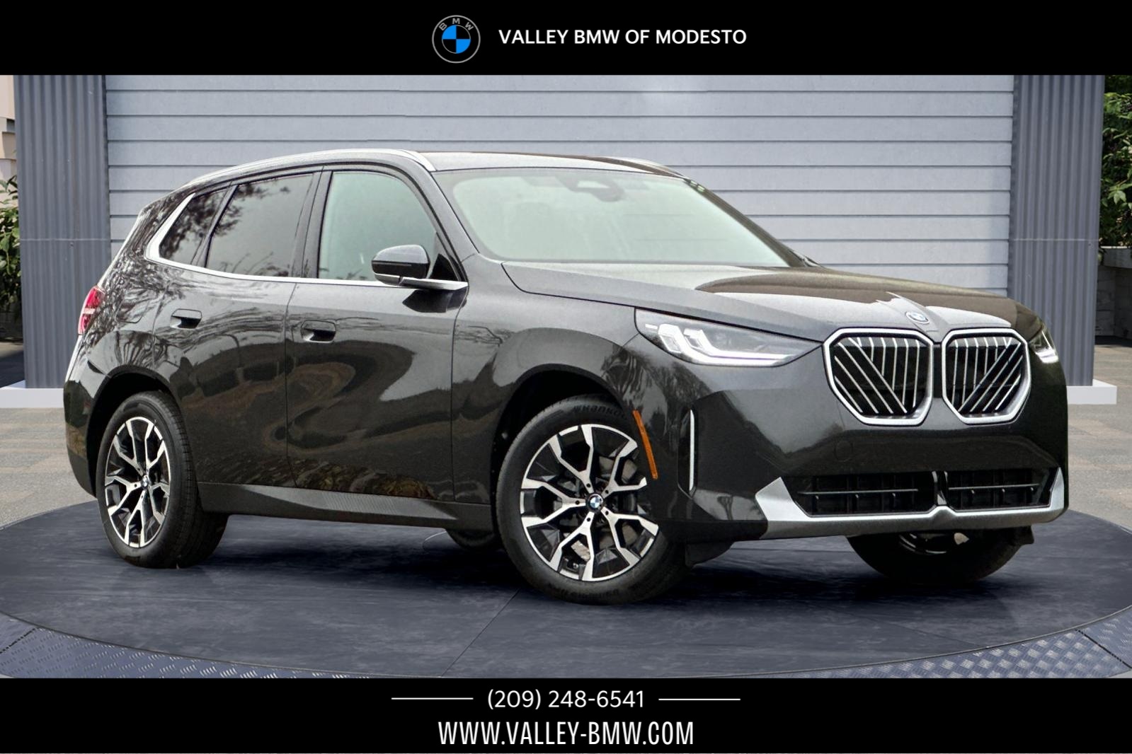 2026 BMW X3 30's photo