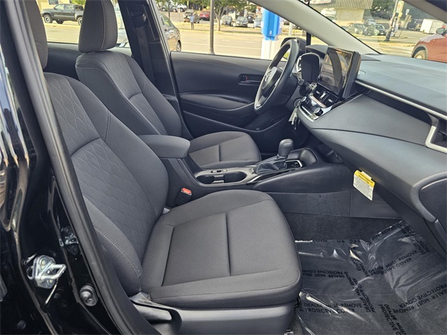 2025 Toyota Corolla LE photo 12