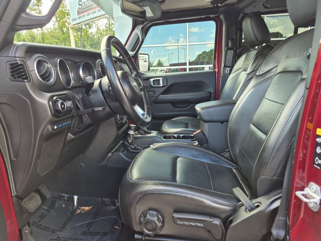2021 Jeep Wrangler Unlimited Sahara 4xe photo 2