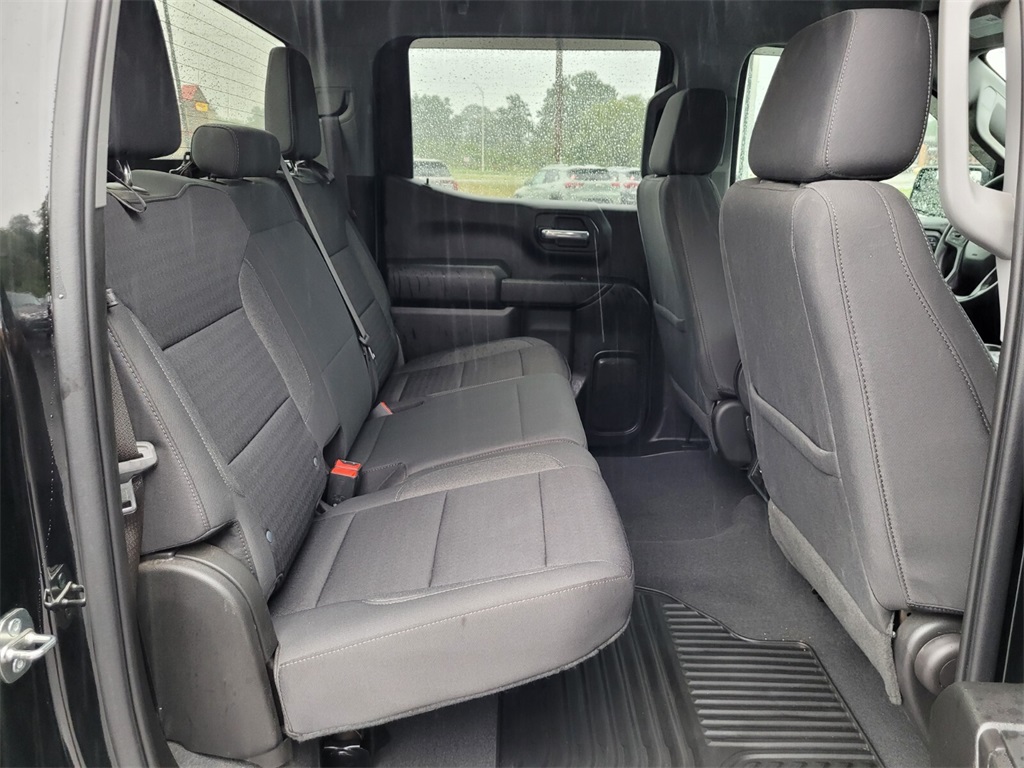 2023 Chevrolet Silverado 1500 Custom photo 16
