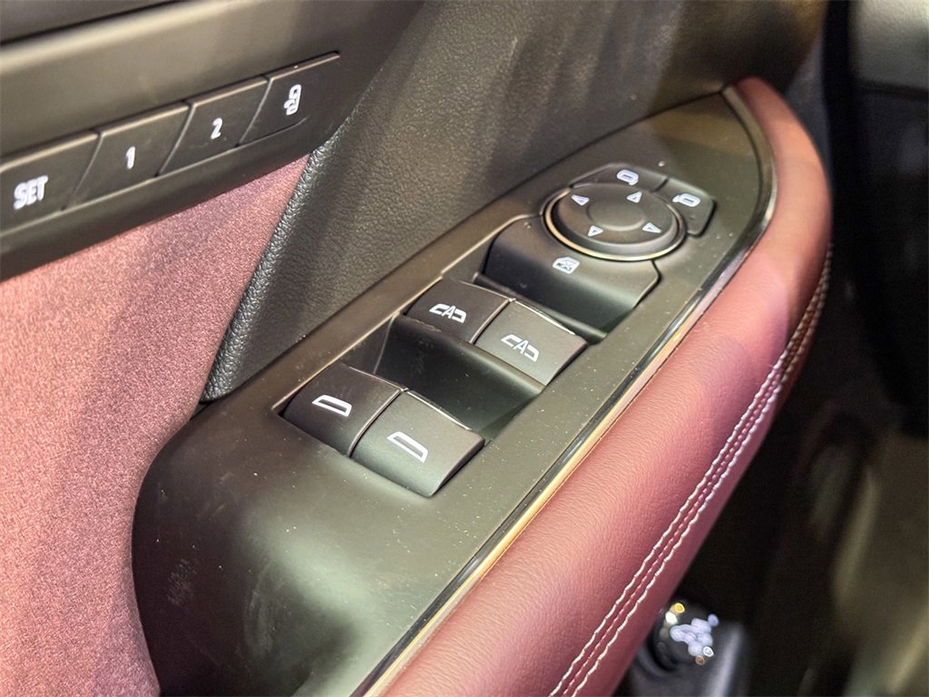 2025 Buick Envision Sport Touring photo 35