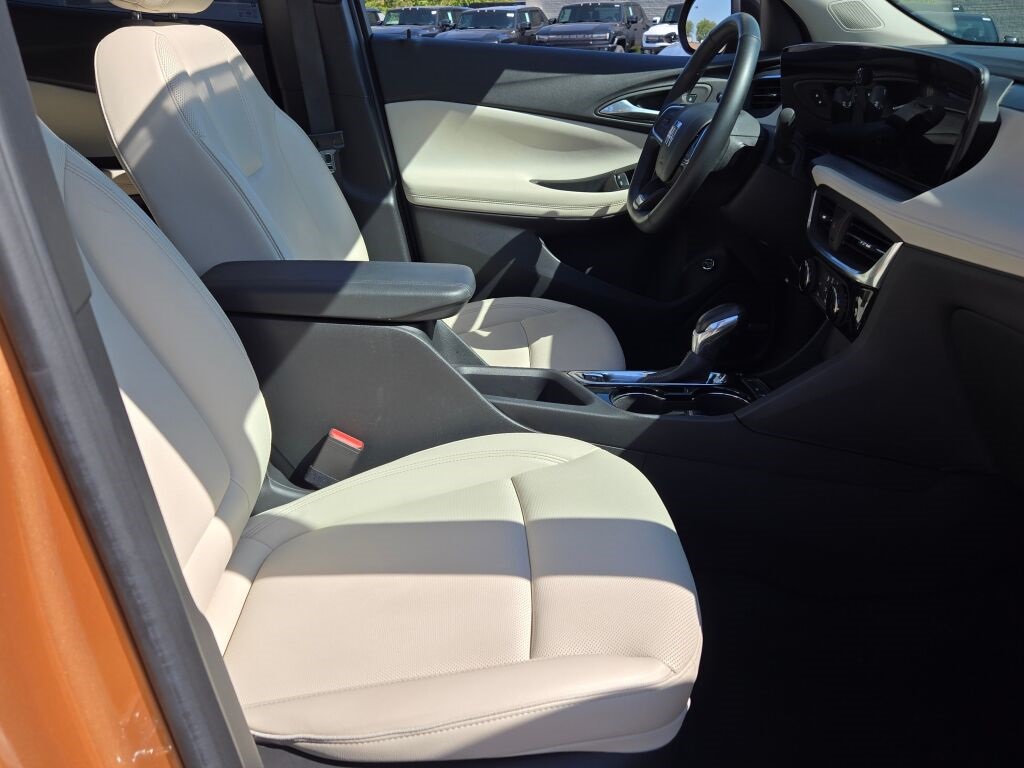 2024 Buick Encore GX Sport Touring photo 4