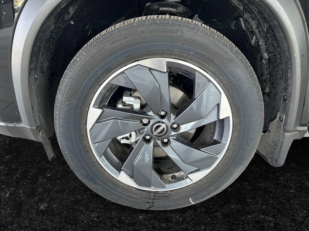 2024 Nissan Rogue SV photo 23