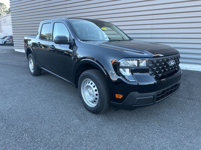 2025 Ford Maverick XL's photo