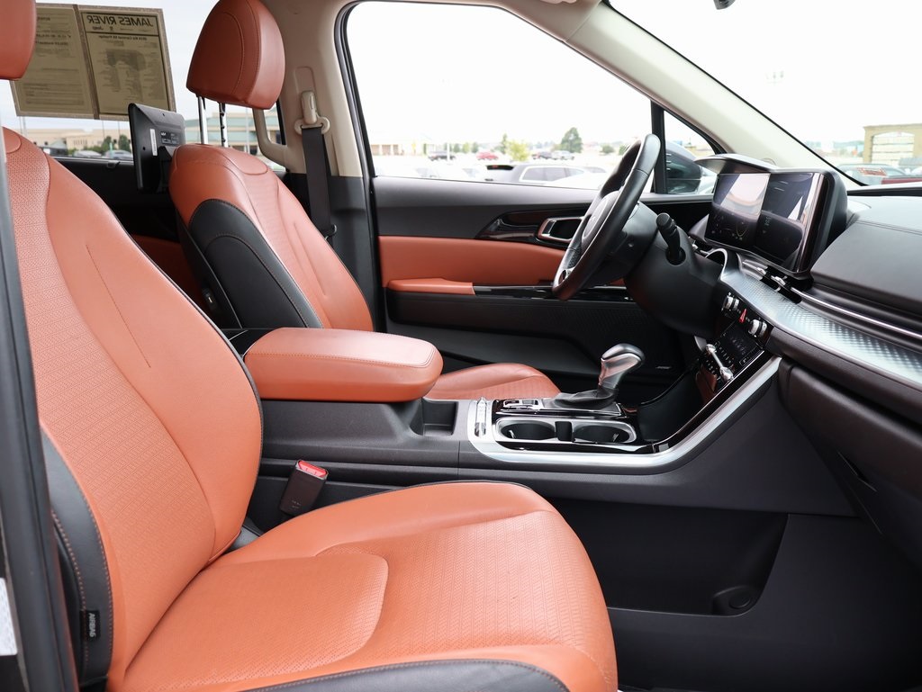 2024 Kia Carnival SX Prestige photo 9