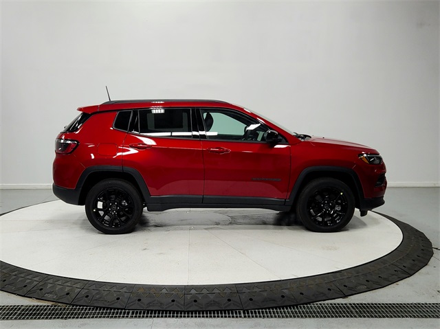2025 Jeep Compass Latitude photo 7