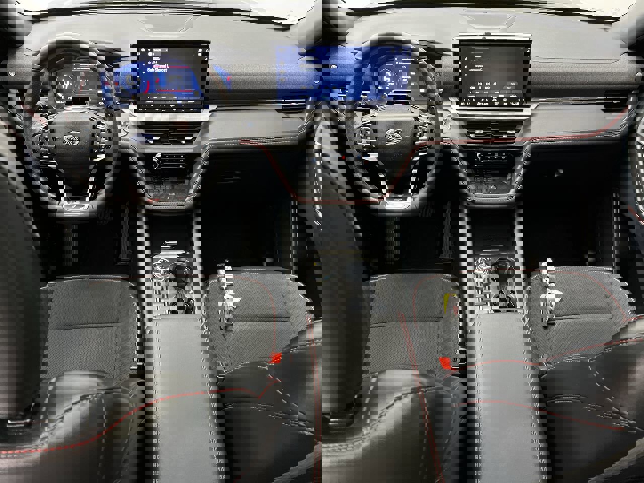 2025 Ford Explorer ST photo 4