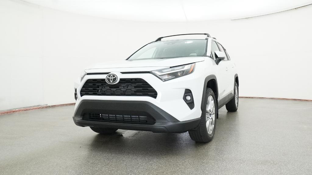 2025 Toyota RAV4 XLE Premium photo 4