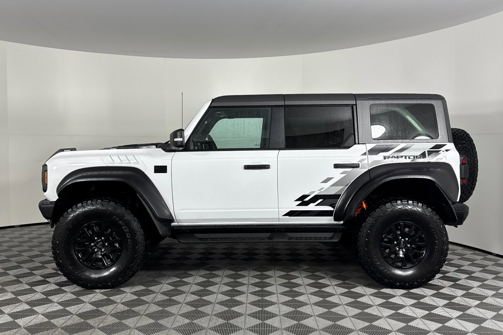 Image of Ford Bronco Raptor 4WD