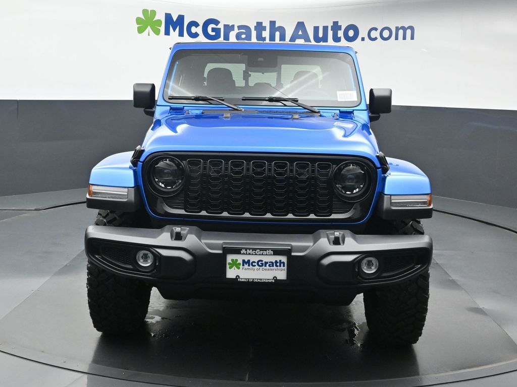 2025 Jeep Gladiator Willys photo 2