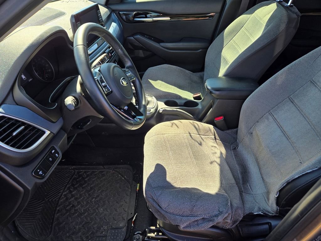 2021 Kia Seltos S photo 4