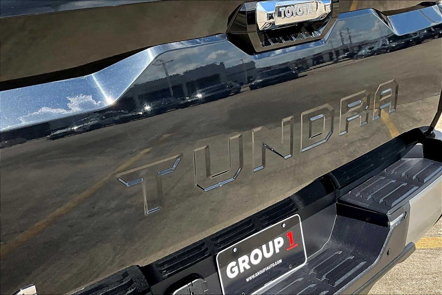 2024 Toyota Tundra Limited CrewMax photo 28