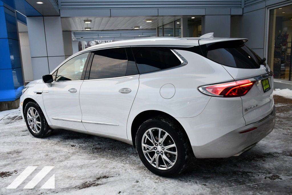 2022 Buick Enclave Essence photo 4