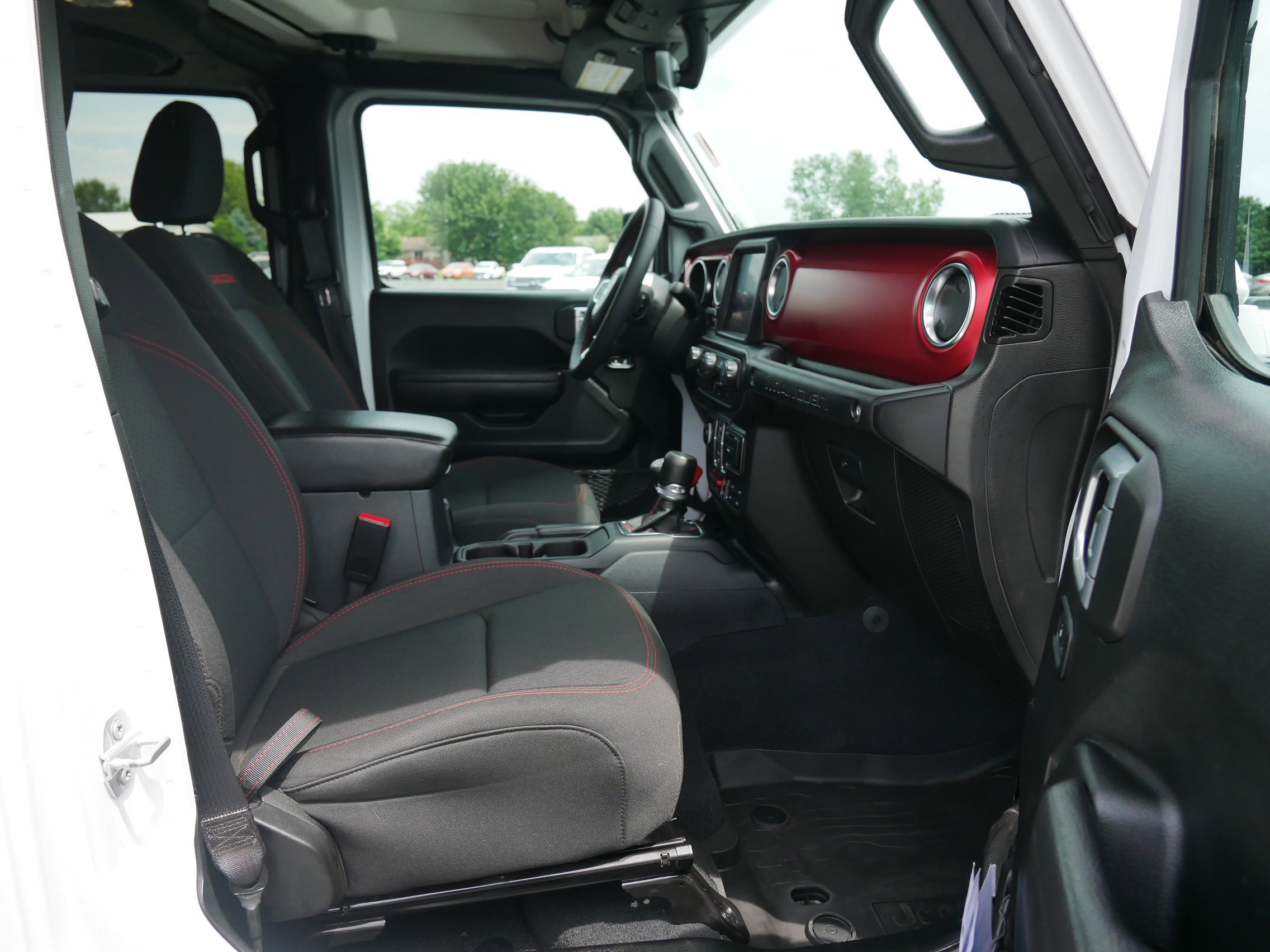 2023 Jeep Wrangler Rubicon photo 14
