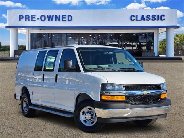 2024 Chevrolet Express Cargo Work Van's photo