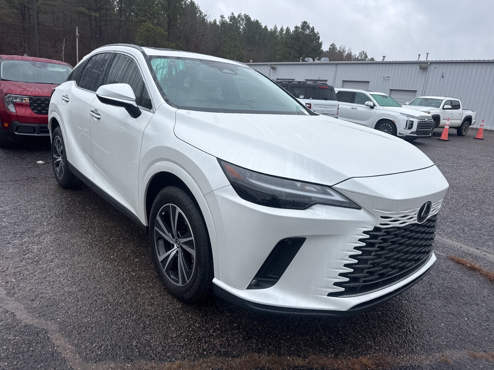 2024 Lexus RX 350's photo