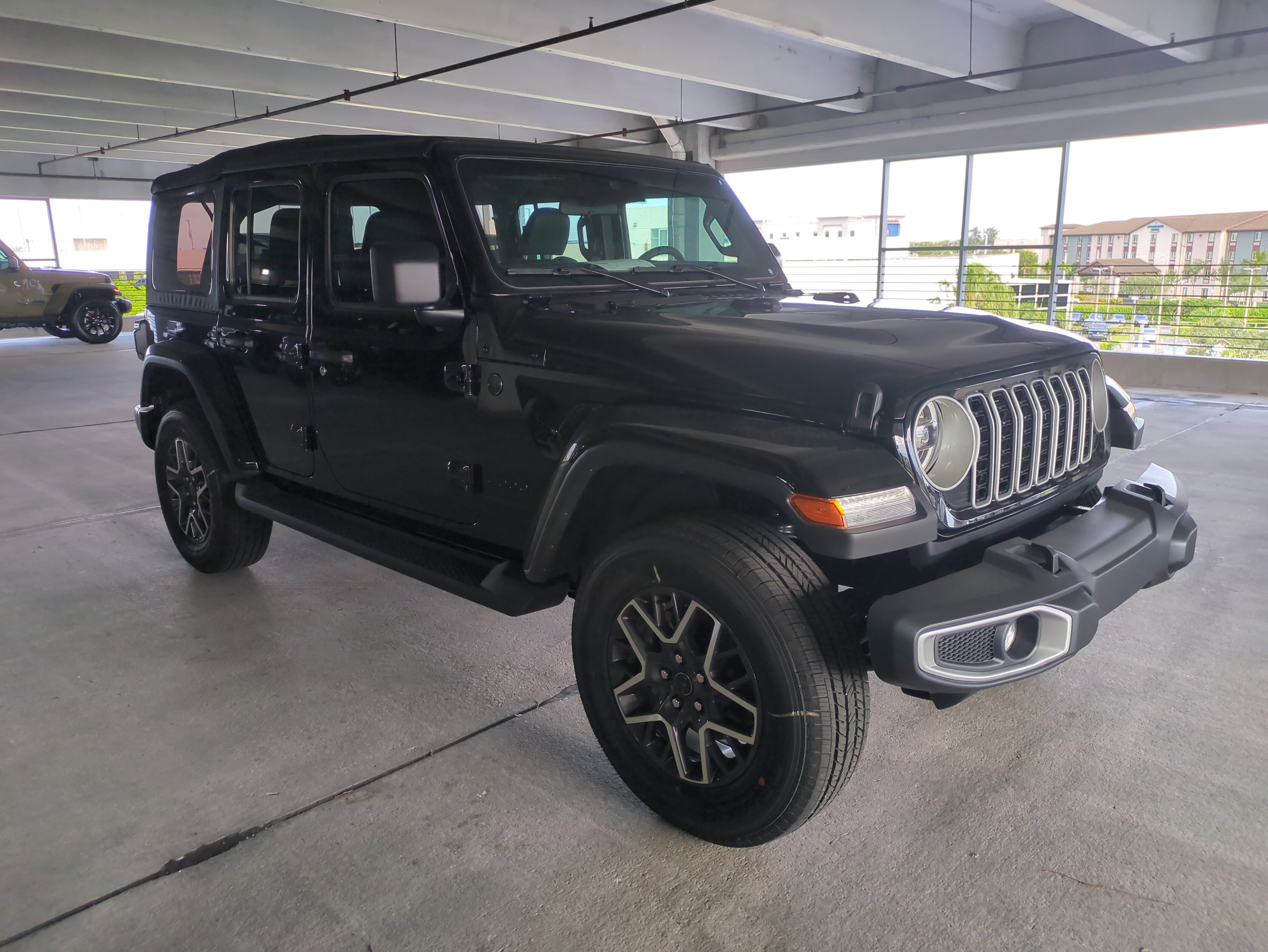 2025 Jeep Wrangler 4-Door Sahara's photo