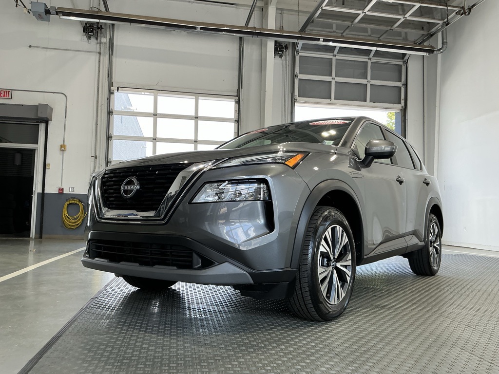 2023 Nissan Rogue SV photo 2
