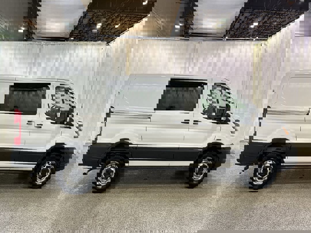 2025 Ford Transit Cargo Van photo 4