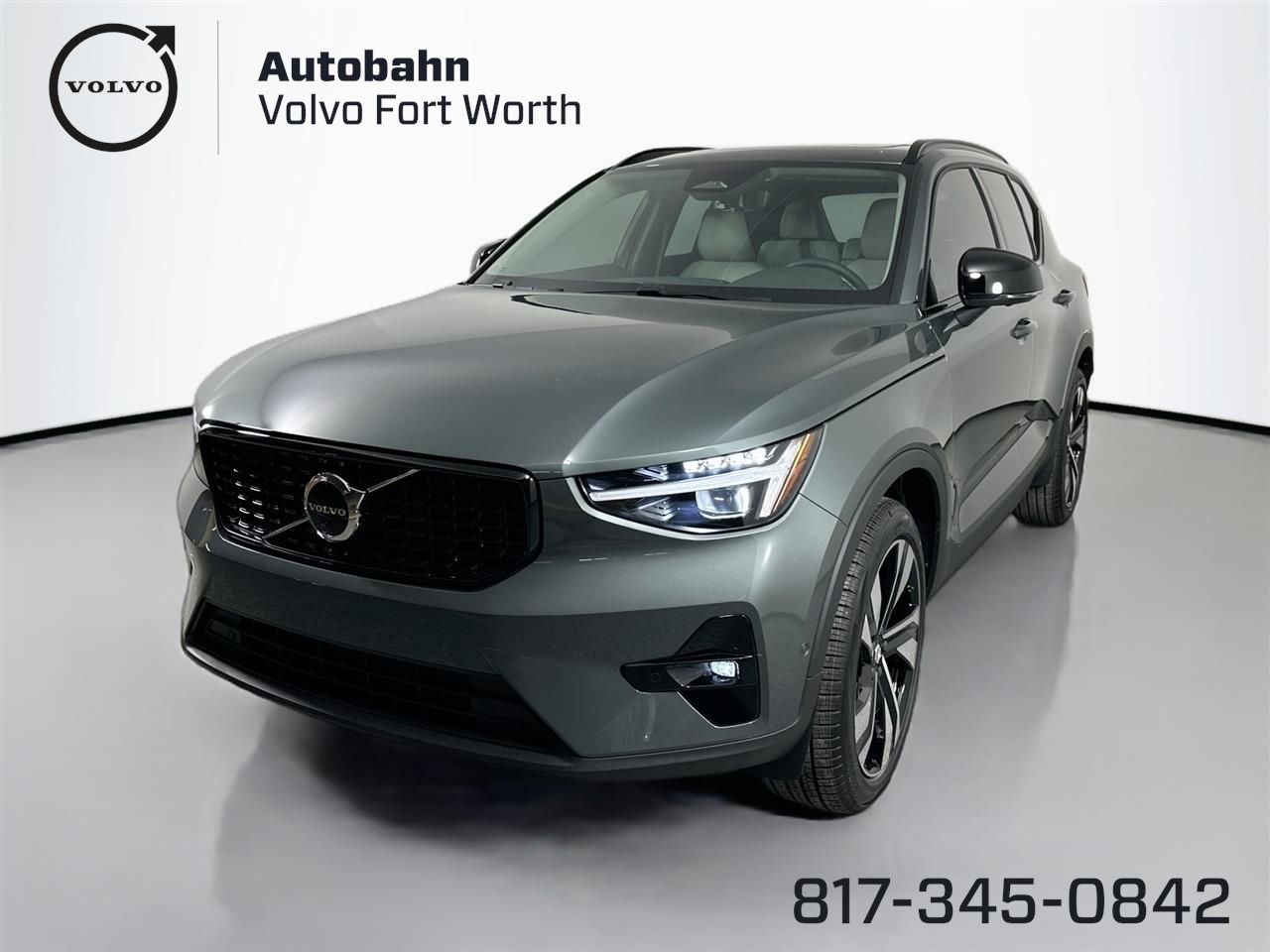 2026 Volvo XC40 Plus's photo
