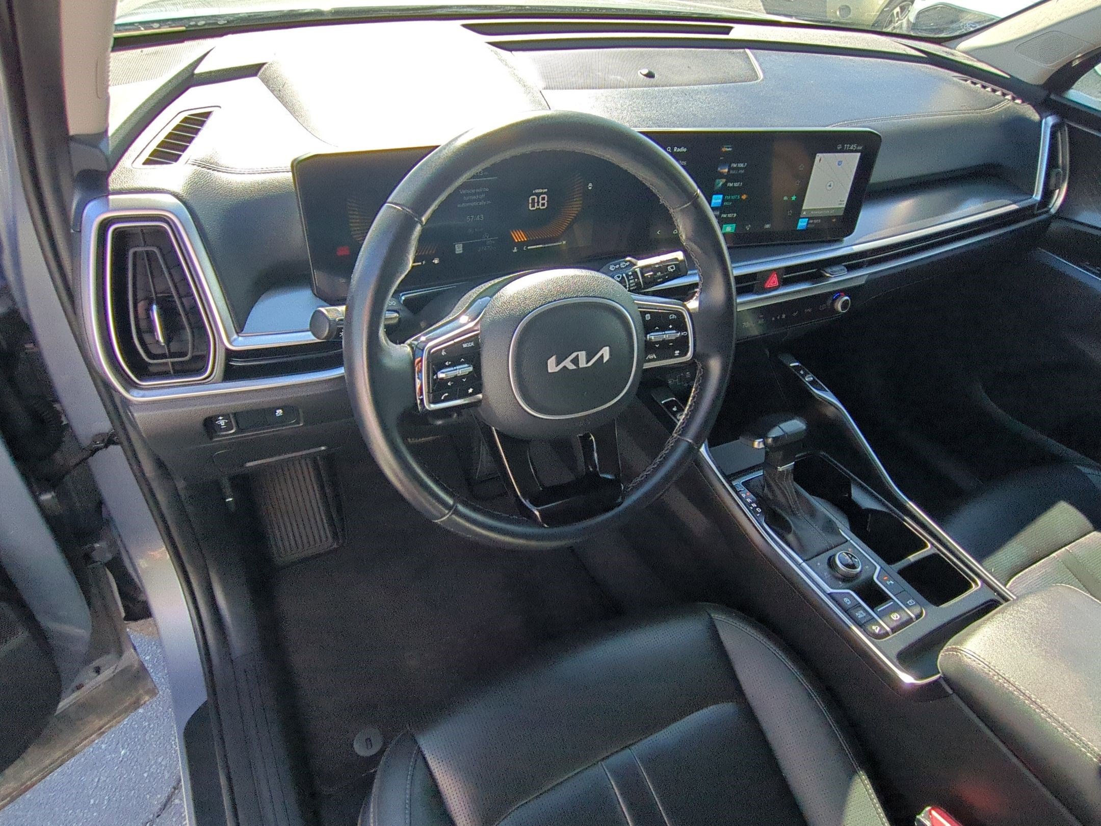 2024 Kia Sorento S photo 13