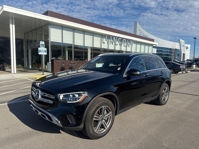 2022 Mercedes-Benz GLC GLC300's photo