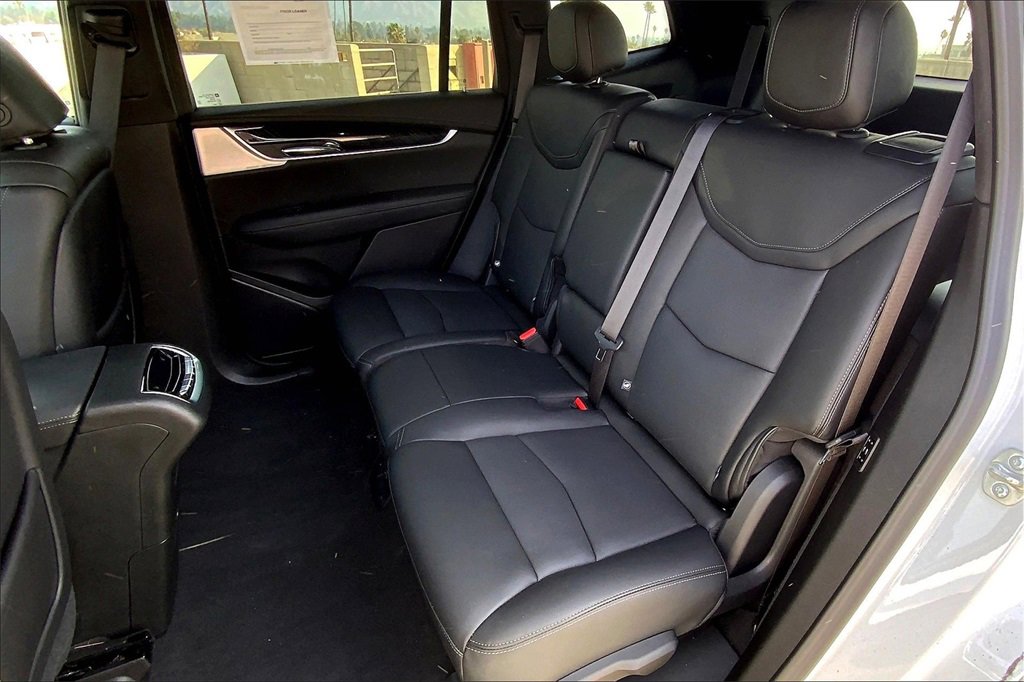 2024 Cadillac XT6 Premium Luxury photo 25