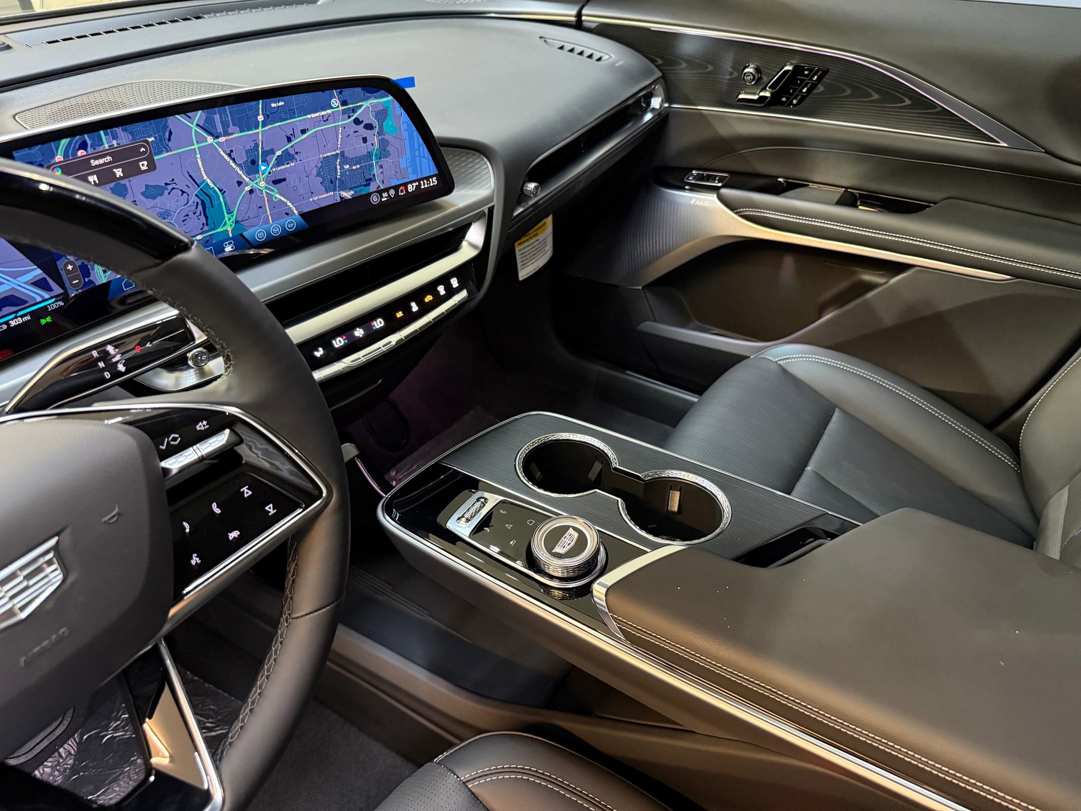 2025 Cadillac Lyriq Sport photo 27