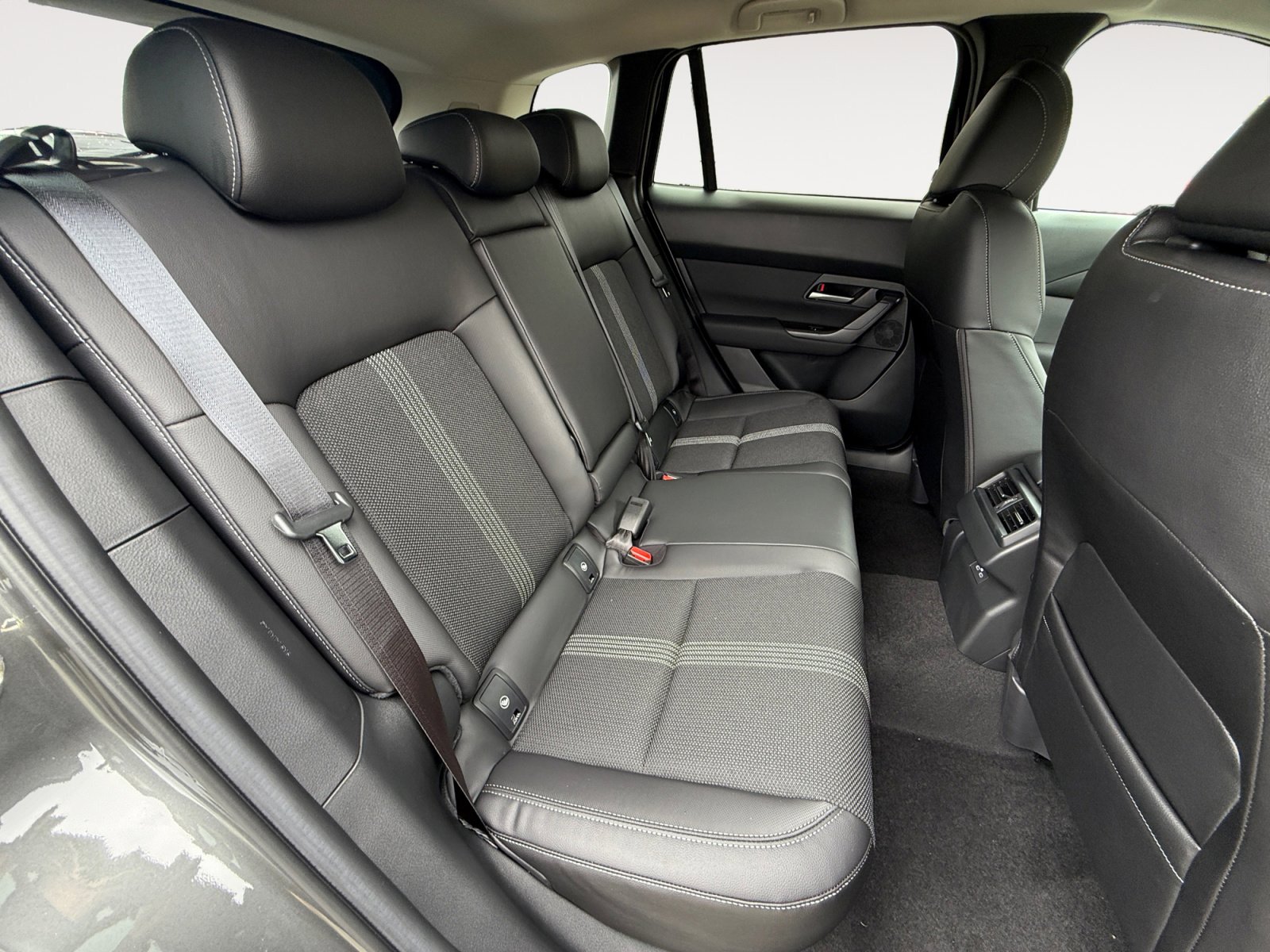 2025 Mazda CX-50 2.5 S Premium photo 18