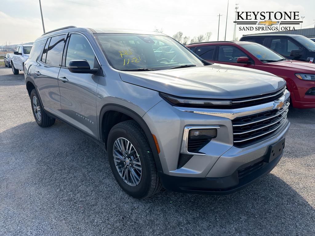 2025 Chevrolet Traverse LT's photo