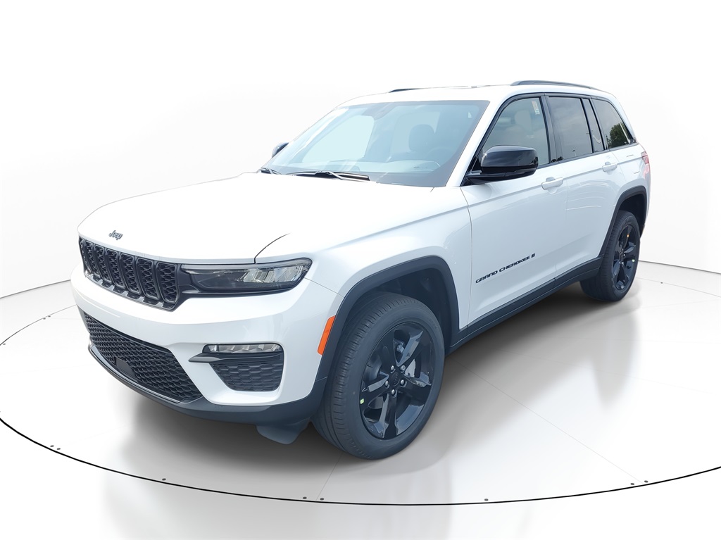 2025 Jeep Grand Cherokee Limited photo 2