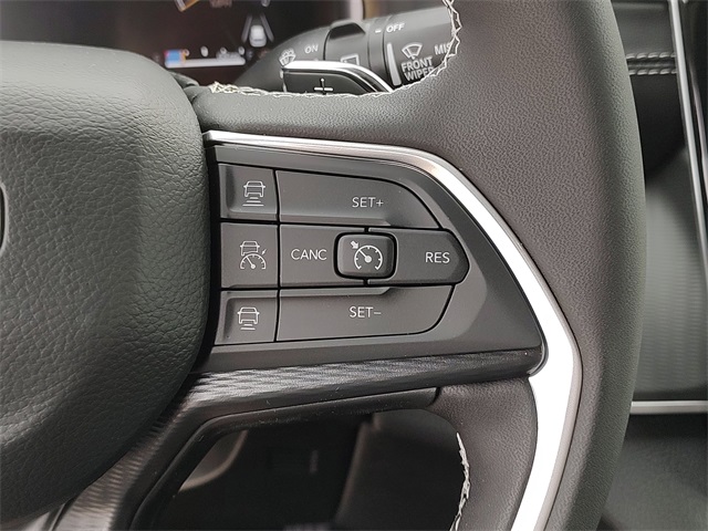 2025 Jeep Grand Cherokee Laredo X photo 19