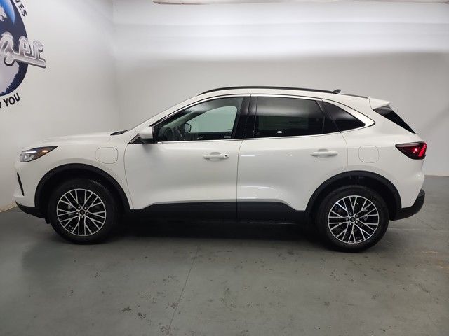 2025 Ford Escape Plug-In Hybrid photo 3