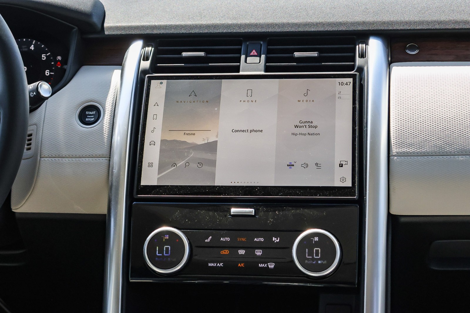 2025 Land Rover Discovery SE photo 16
