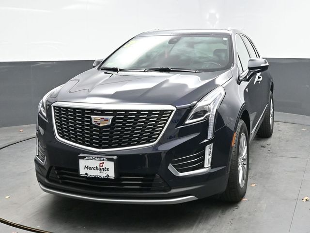 2022 Cadillac XT5 Premium Luxury photo 2