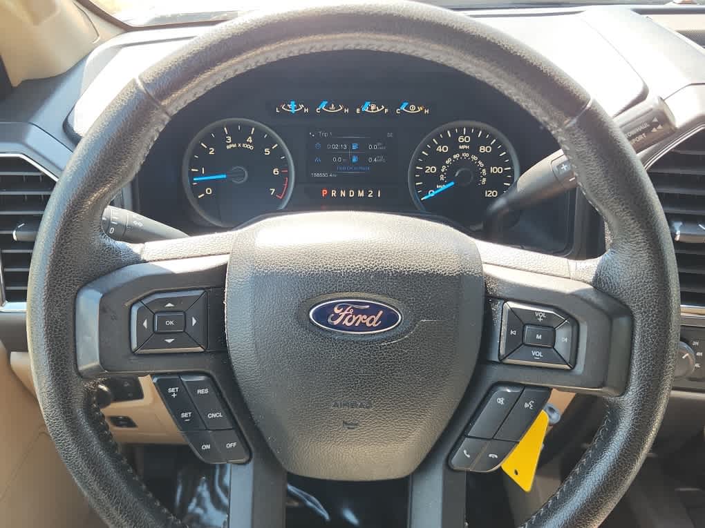 2015 Ford F-150 XLT photo 14