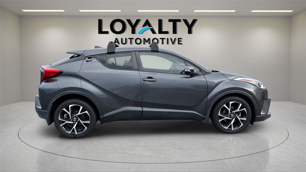 2018 Toyota C-HR XLE photo 4