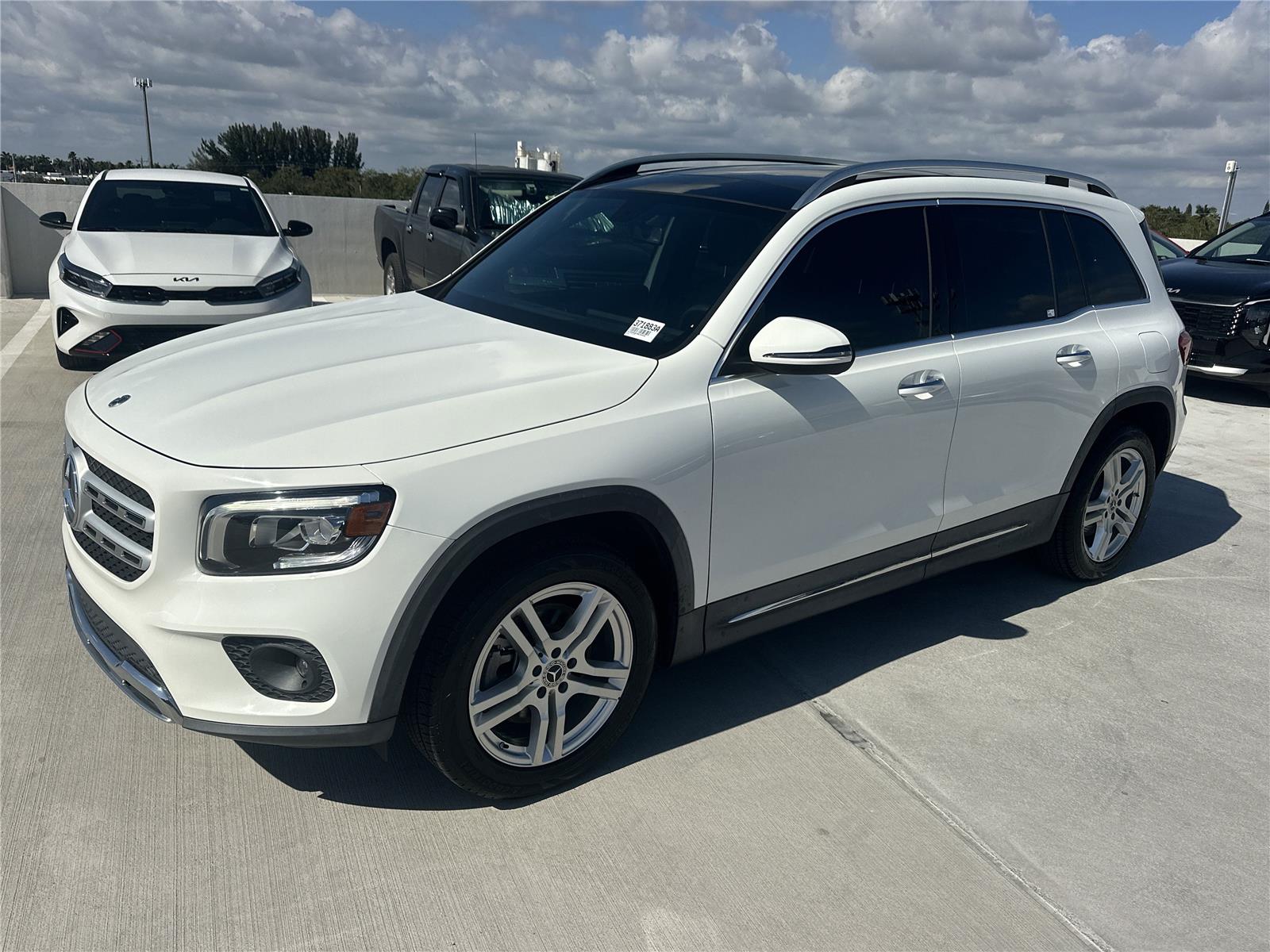 2021 Mercedes-Benz GLB Base