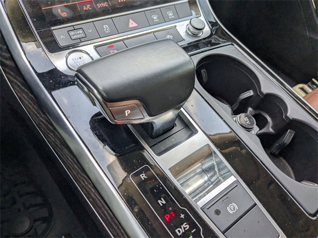 2019 Audi Q8 Premium photo 15