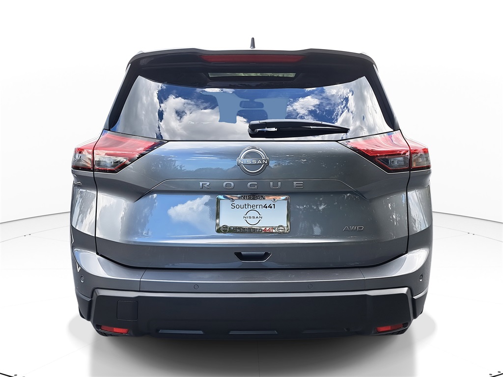 2026 Nissan Rogue SV photo 5