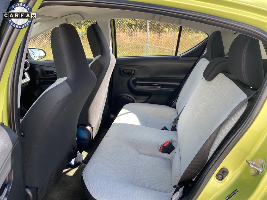 2016 Toyota Prius C One photo 15