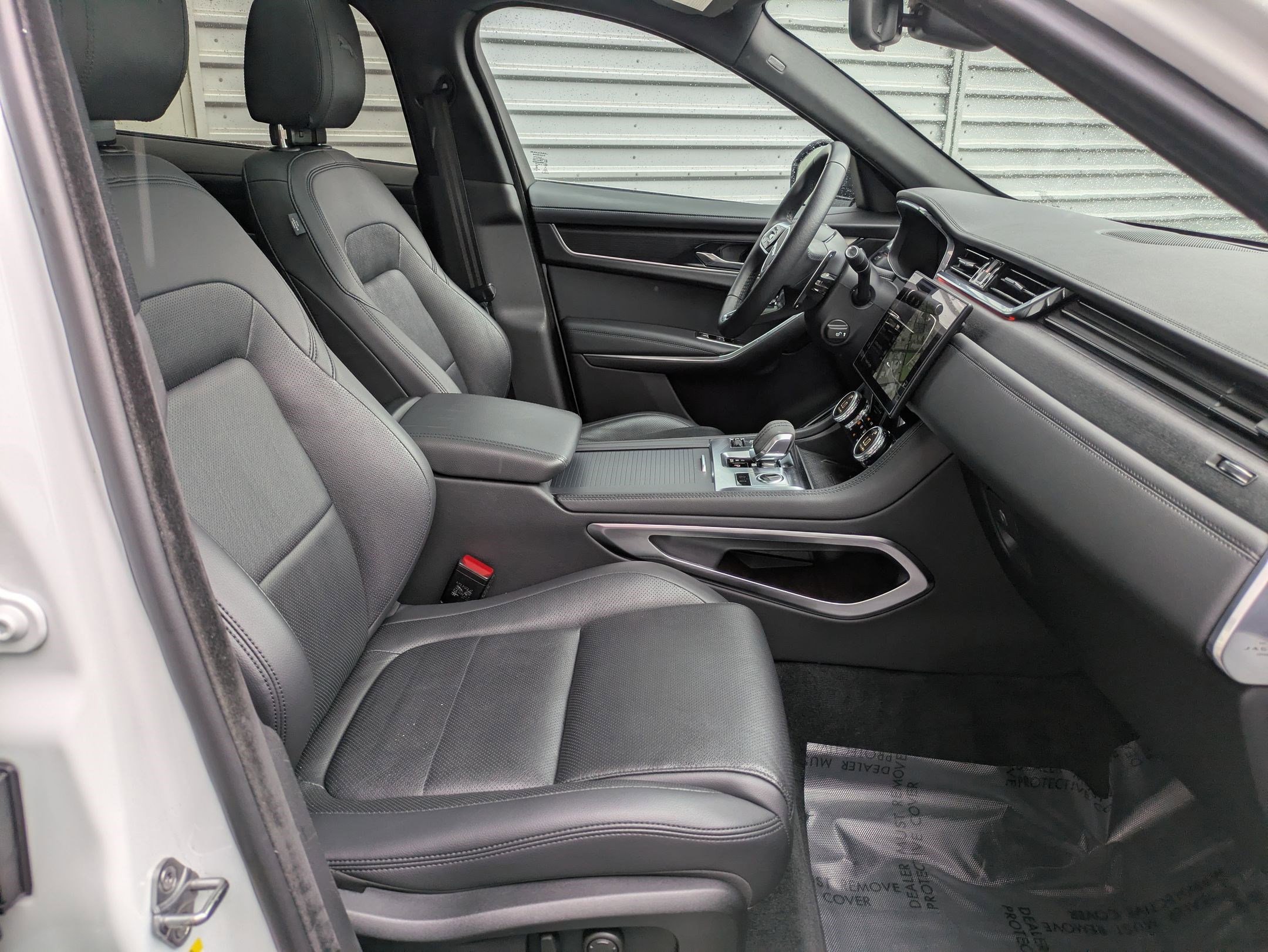 2023 Jaguar F-PACE P250 S photo 31