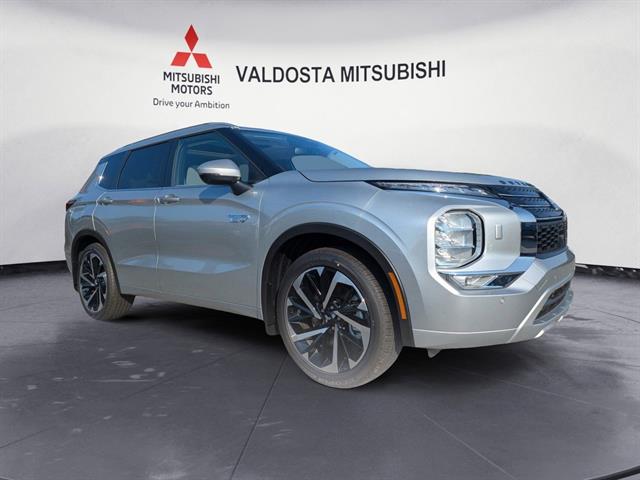 2025 Mitsubishi Outlander Plug-in Hybrid SEL's photo