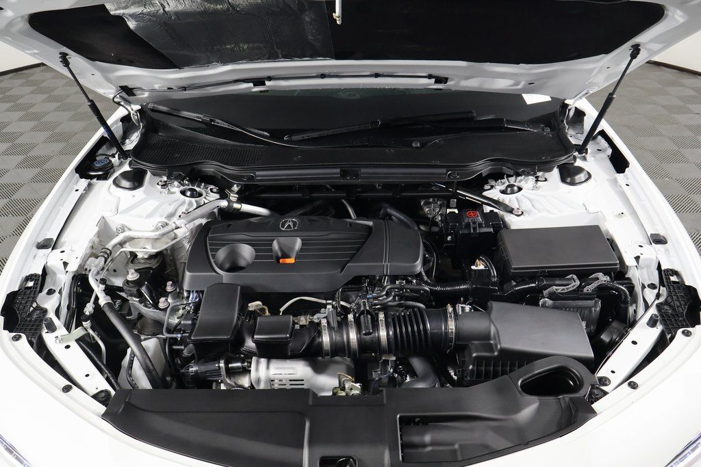 2025 Acura TLX Technology photo 7