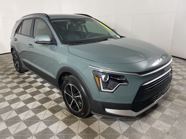 2025 Kia Niro EX photo 2