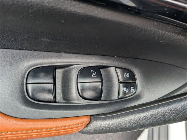 2017 Nissan Rogue SL photo 11