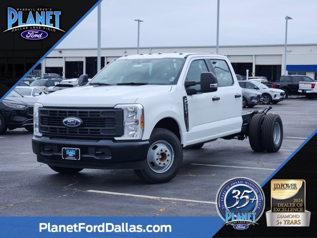 2025 Ford F-350 Super Duty Chassis Cab