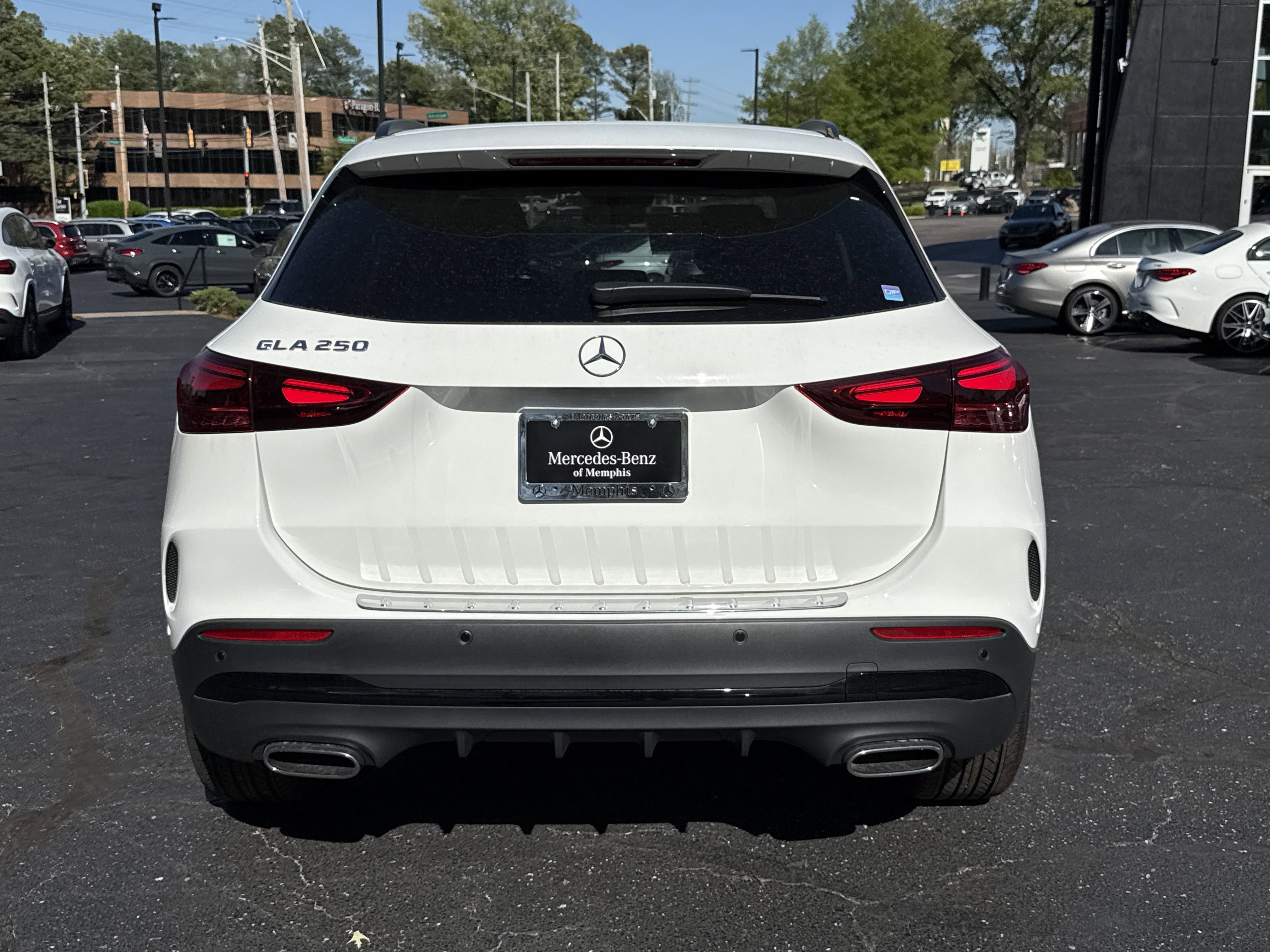 2025 Mercedes Benz GLA 250 photo 4