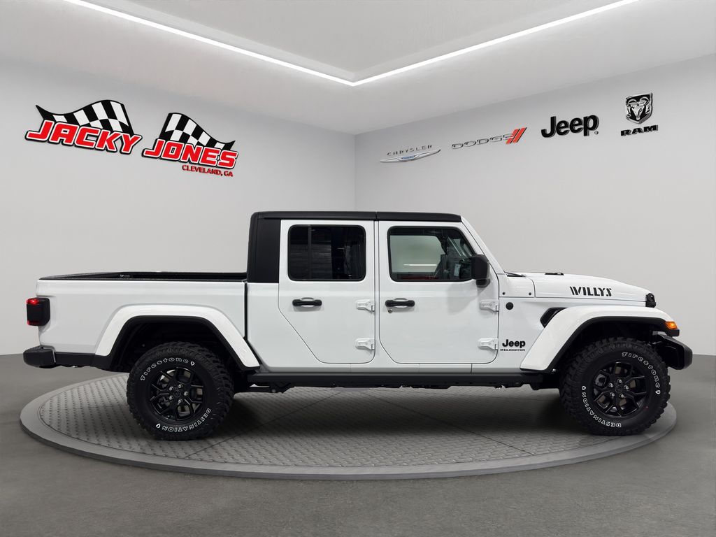 2025 Jeep Gladiator Willys photo 10
